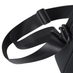 Rivacase Biscayne 39,6 cm (15.6") Borsa da corriere Nero