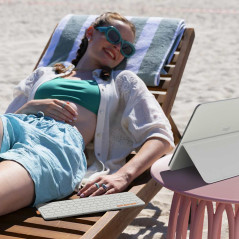 Logitech Flip Folio QWERTY Italiano Bluetooth Grigio chiaro