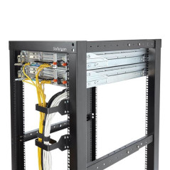 StarTech.com Gancio con anello a D per la gestione dei cavi per server rack verticale multidirezionale 6 x 10 cm