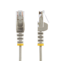 StarTech.com Cavo Ethernet CAT6 Verde da 15m Patch UTP con Plug RJ45 Antigroviglio e Rilievi di Trazione, Cavo Lan Slim in Rame