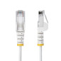 StarTech.com Cavo Ethernet CAT6 Bianco da 7m Patch UTP con Plug RJ45 Antigroviglio e Rilievi di Trazione, Cavo Lan Slim in Rame