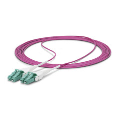 StarTech.com Cavo in fibra ottica multimodale da 10m LC a LC (UPC) OM4 Viola Erica, 50 125 µm, 40G 100G, LOMMF VCSEL, cavo in