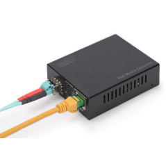 Digitus Convertitore multimediale Gigabit PoE, RJ45 / SFP, PSE