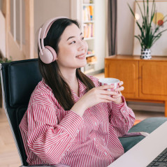 Logitech Zone Wireless 2 ES Auricolare Con cavo e senza cavo A Padiglione Musica e Chiamate USB tipo-C Bluetooth Rosa