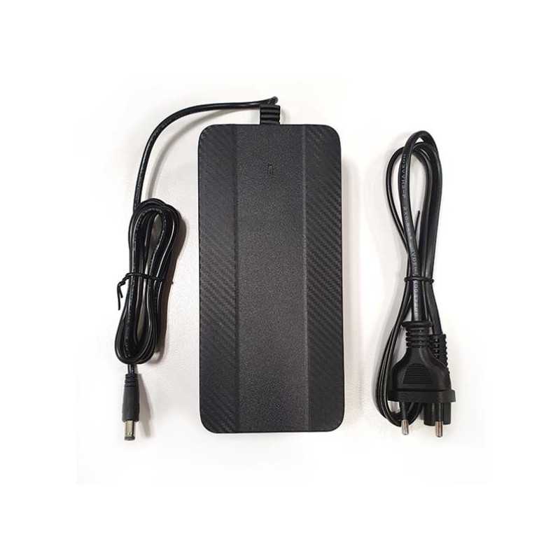 Nilox Caricatore J4 EU 42V 2AH Nilox Caricatore J4 EU 42V 2AH